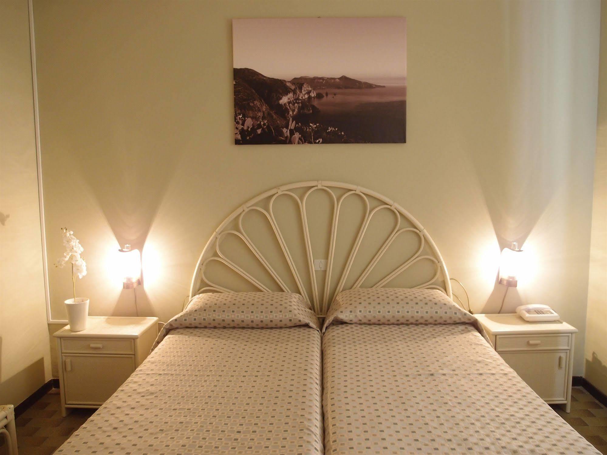 Pietra Pomice Hotel ลีปารี ภายนอก รูปภาพ