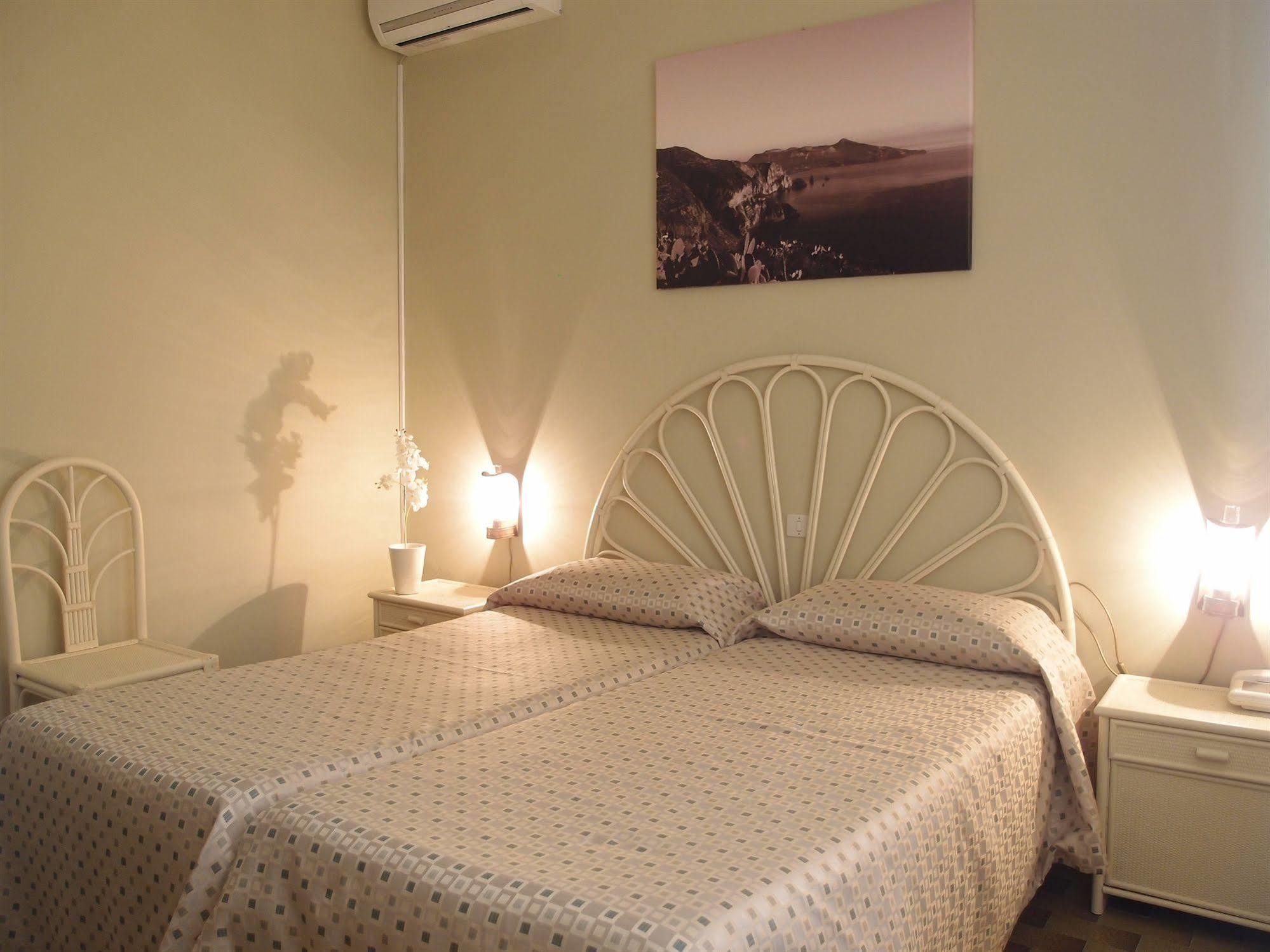 Pietra Pomice Hotel ลีปารี ภายนอก รูปภาพ