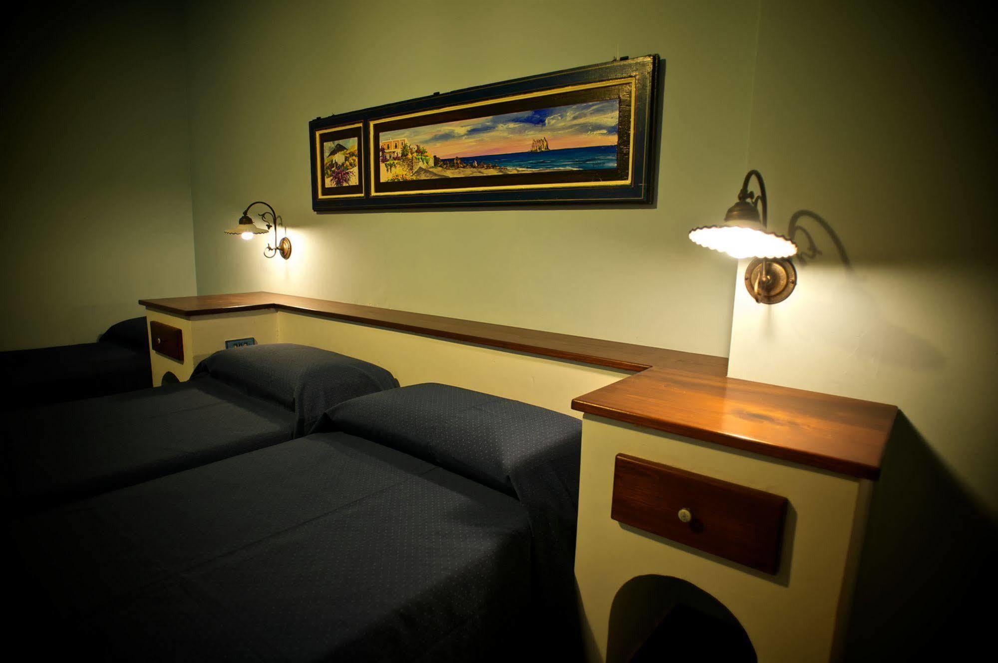 Pietra Pomice Hotel ลีปารี ภายนอก รูปภาพ